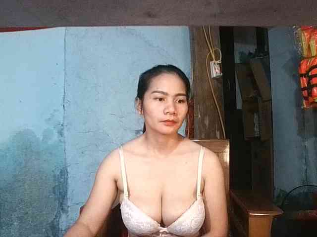 EllaShow93 webcam