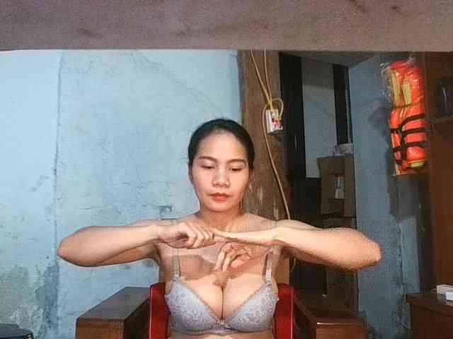EllaShow93