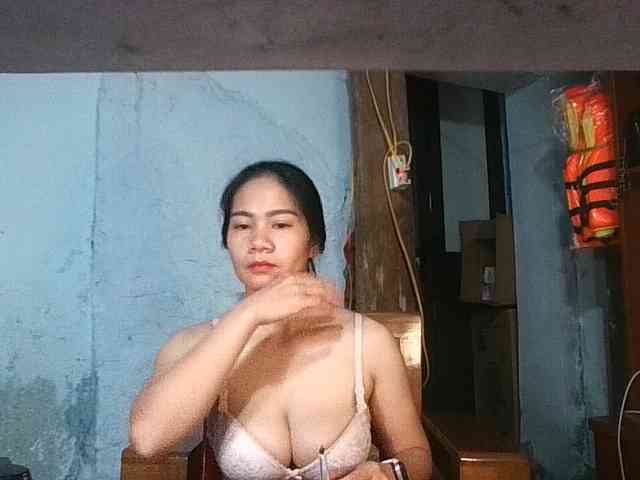 EllaShow93 webcam