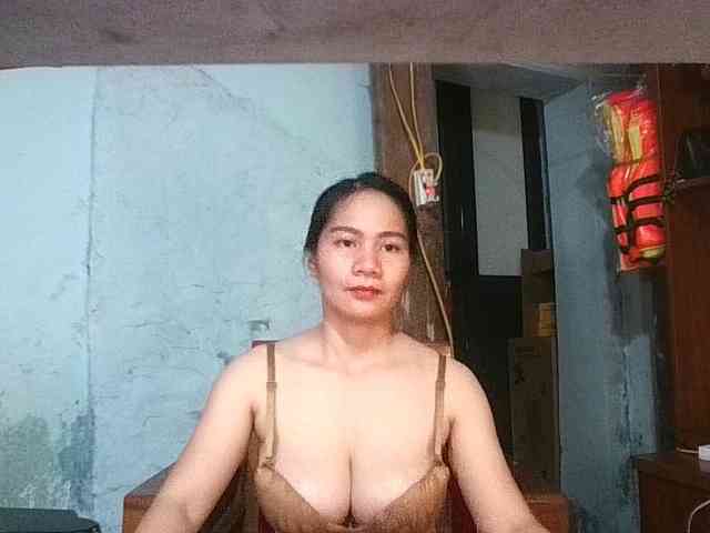 EllaShow93 webcam