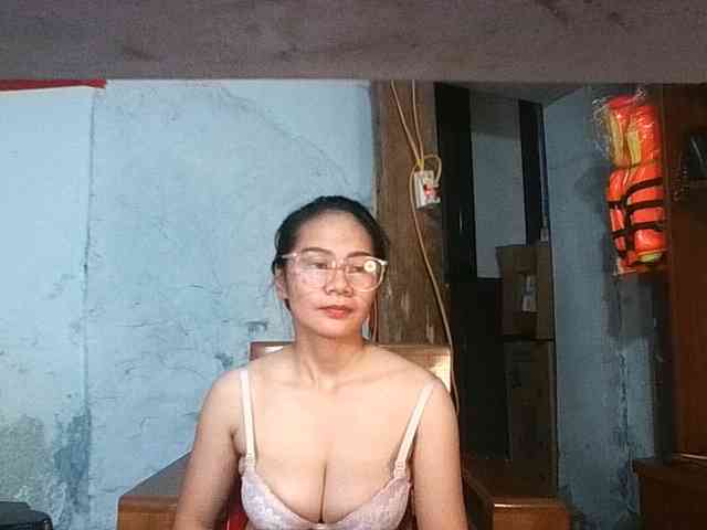 EllaShow93