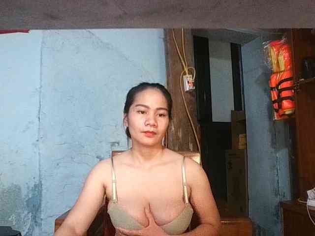 EllaShow93 webcam
