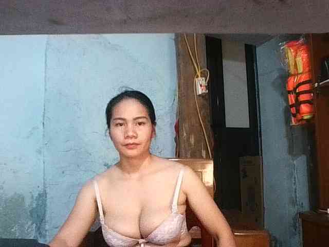 EllaShow93 webcam