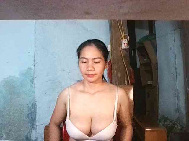 EllaShow93 webcam