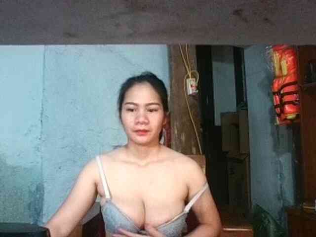 EllaShow93 webcam