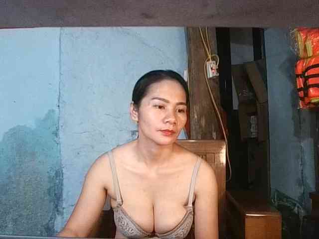 EllaShow93 webcam