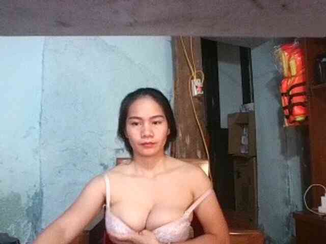 EllaShow93 webcam