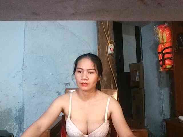 EllaShow93 webcam