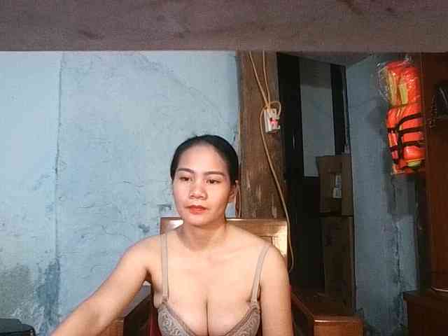 EllaShow93 webcam