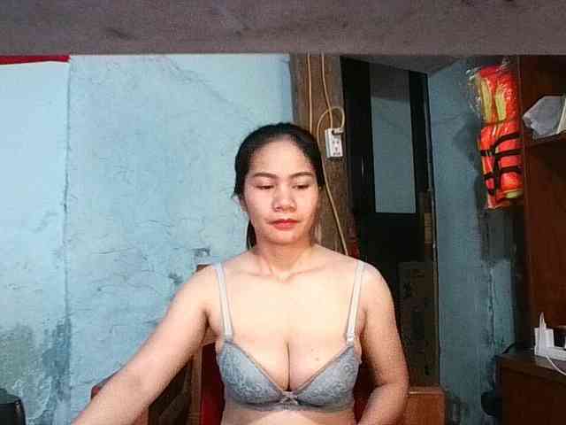 EllaShow93 webcam