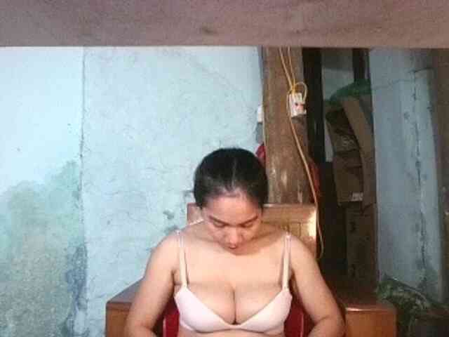 EllaShow93