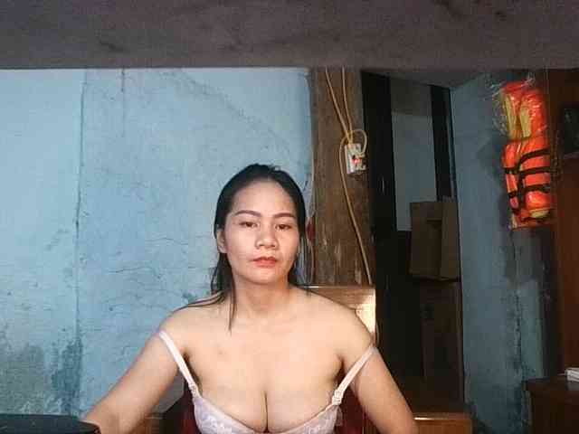 EllaShow93 webcam
