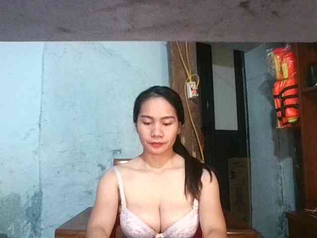 EllaShow93 webcam