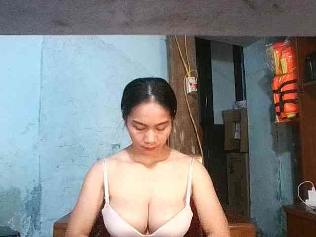 EllaShow93