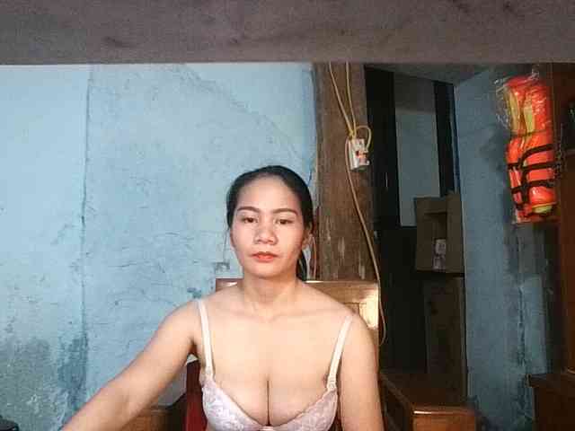 EllaShow93 webcam