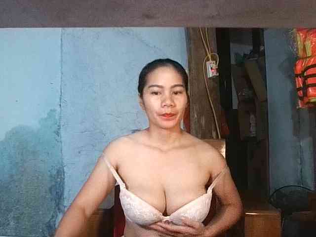 EllaShow93 webcam