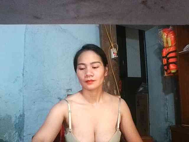 EllaShow93 webcam