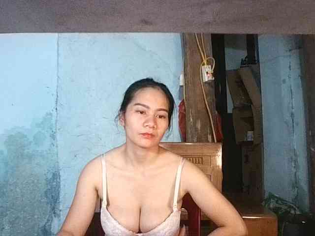 EllaShow93 webcam