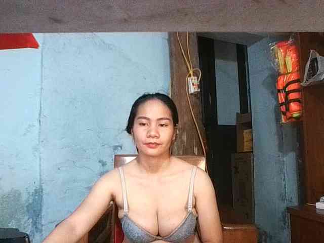 EllaShow93 webcam