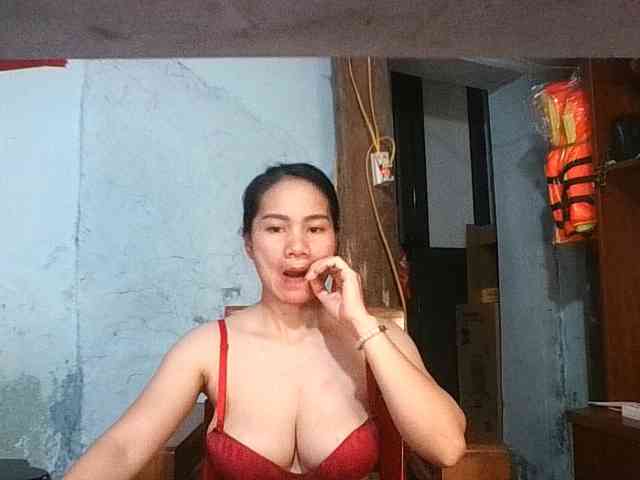 EllaShow93 webcam