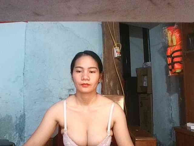 EllaShow93 webcam