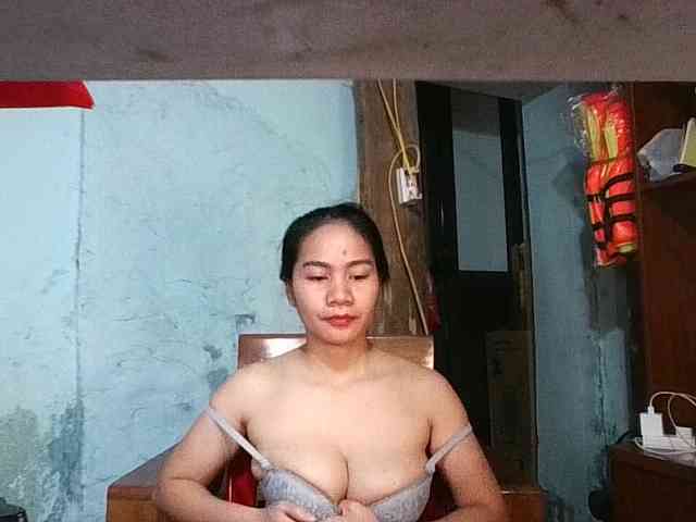 EllaShow93 webcam