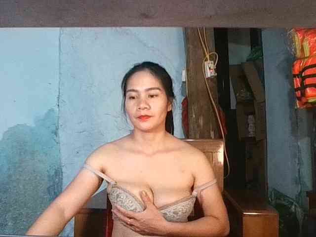 EllaShow93 webcam
