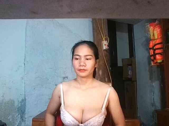 EllaShow93 webcam