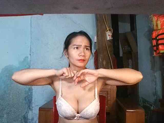 EllaShow93 webcam