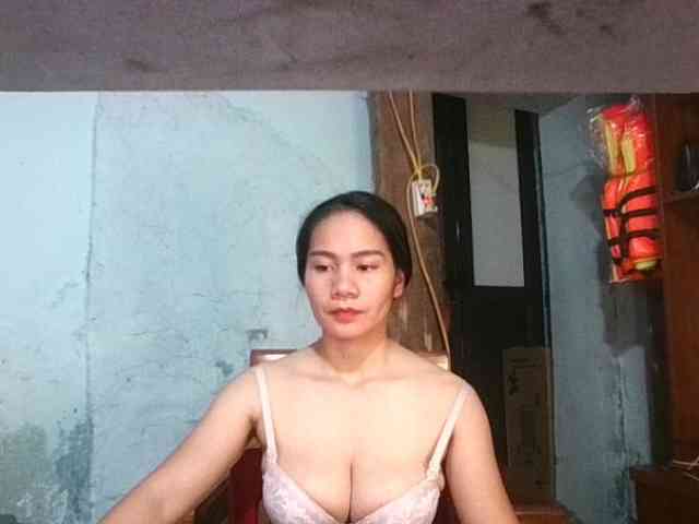 EllaShow93 webcam