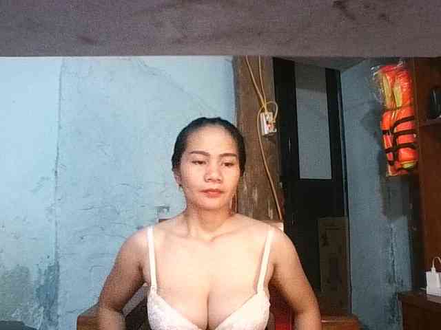 EllaShow93 webcam