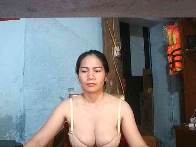 EllaShow93 webcam