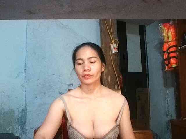 EllaShow93 webcam