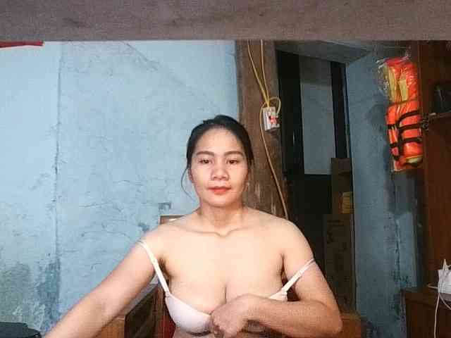 EllaShow93 webcam