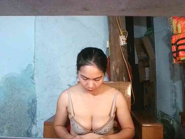 EllaShow93