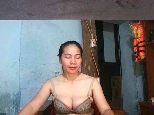 EllaShow93