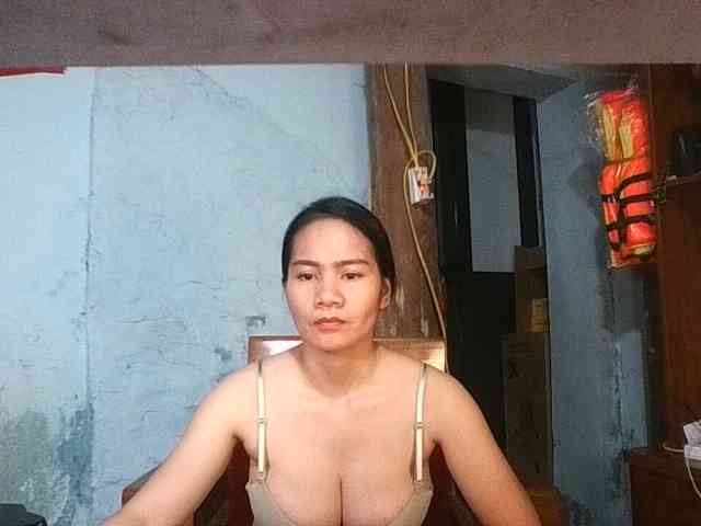 EllaShow93 webcam