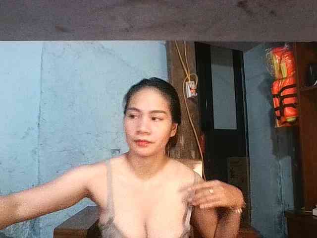EllaShow93 webcam