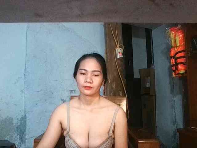 EllaShow93 webcam