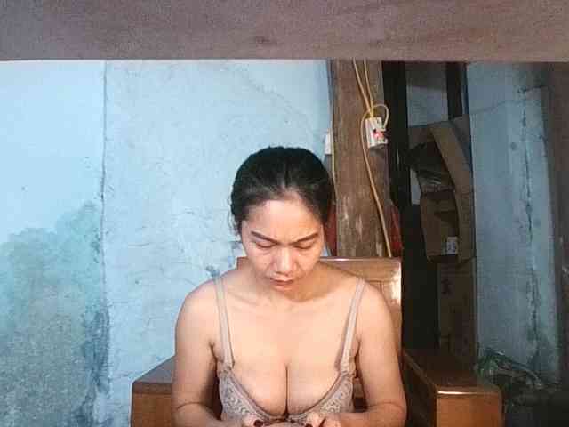 EllaShow93