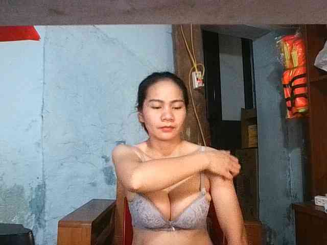 EllaShow93
