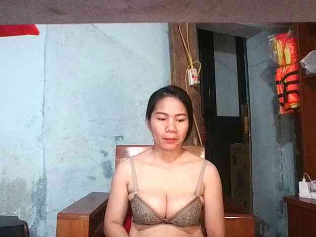 EllaShow93 webcam