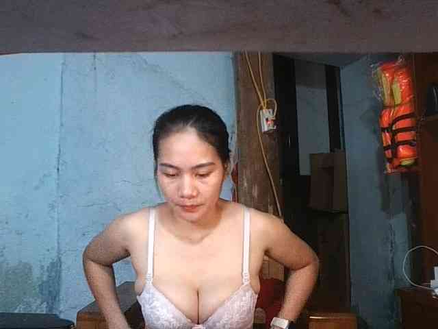 EllaShow93 webcam