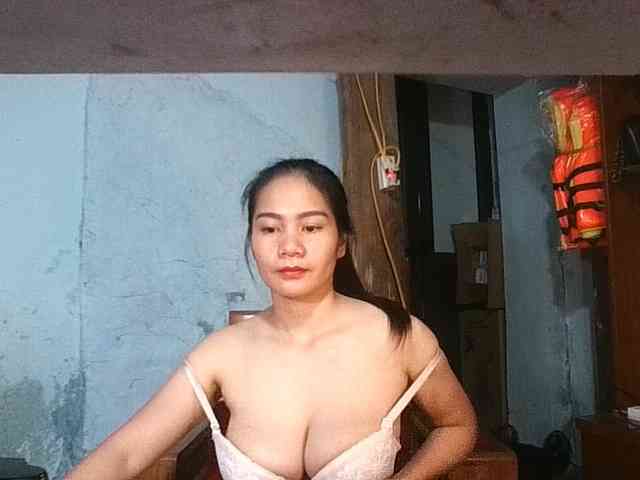EllaShow93 webcam