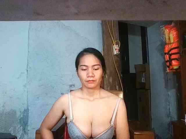 EllaShow93 webcam