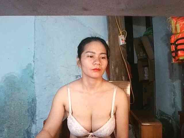 EllaShow93 webcam