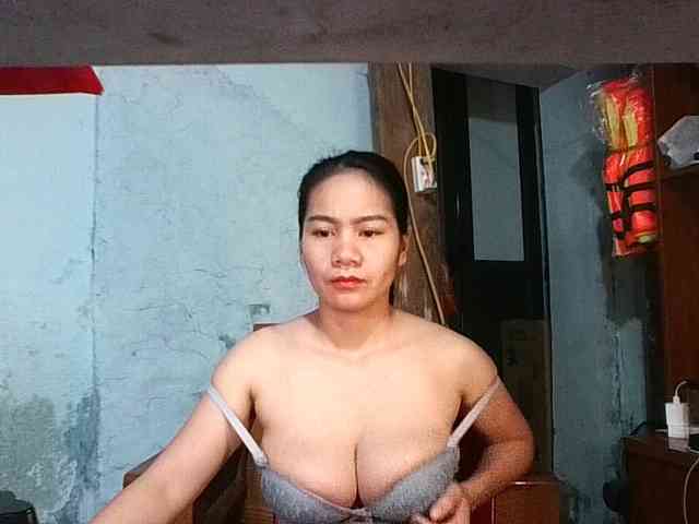 EllaShow93 webcam