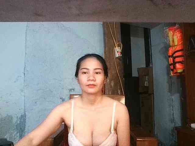 EllaShow93 webcam