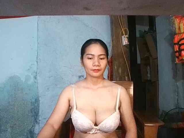EllaShow93 webcam