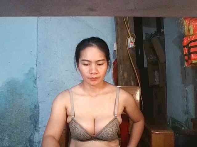 EllaShow93 webcam